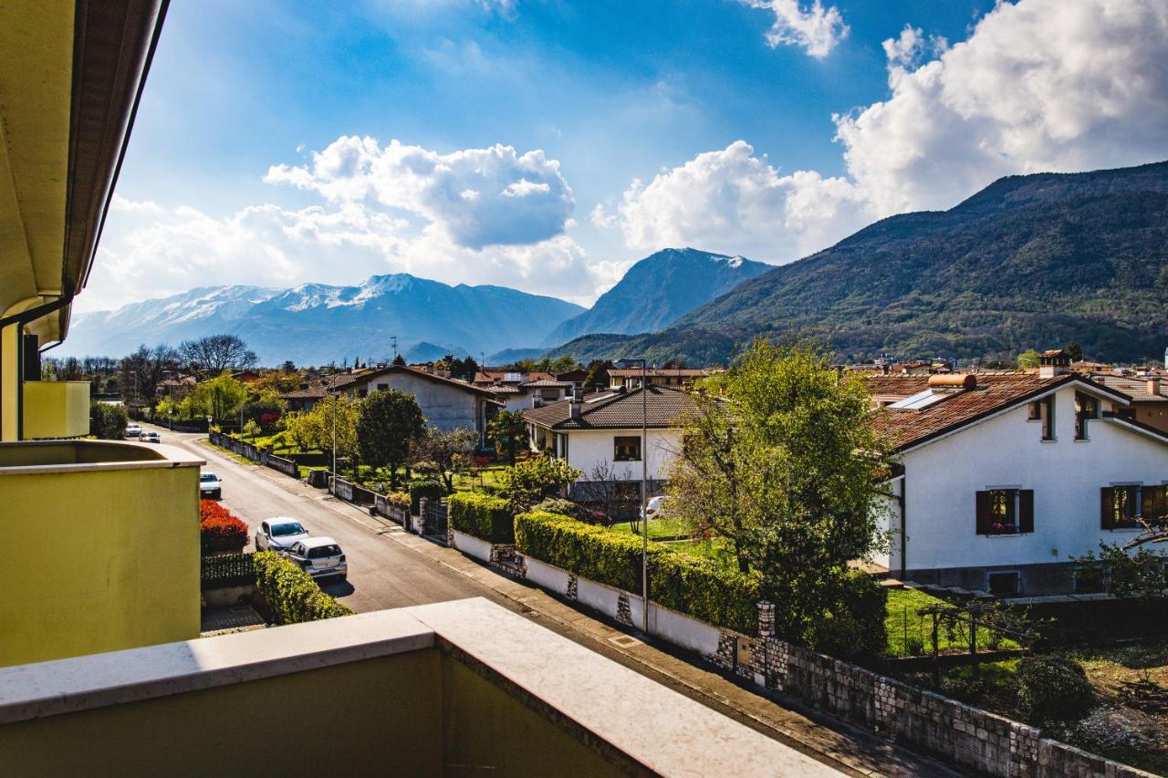 Appartamento Borgo Peschiere Maniago Ngoại thất bức ảnh