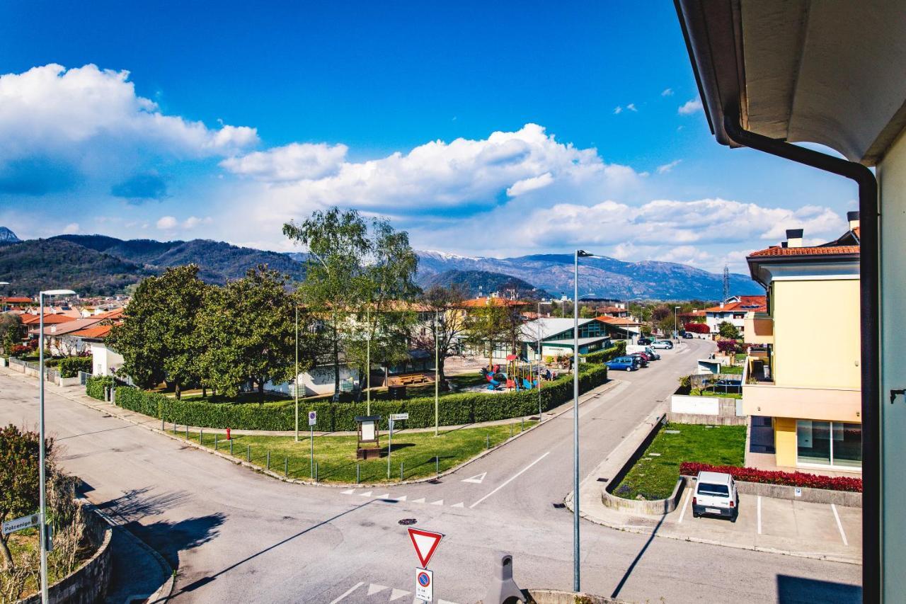 Appartamento Borgo Peschiere Maniago Ngoại thất bức ảnh